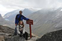 Passagem pelo paso de 4.750 metros no último dia do trekking Santa Cruz, na Cordillera Blanca, região de Huaraz - Peru